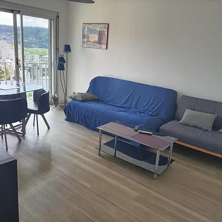 Grand T 2 Conservatoire Le Boulingrin Apartment *